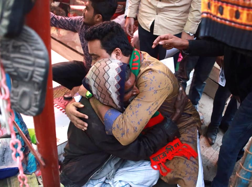 সারাদেশে ভোটারদের দ্বারে-দ্বারে ছাত্রলীগ