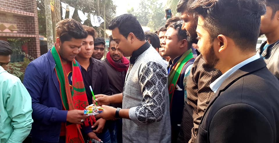  জিয়া দিয়েছে অস্ত্র আর শেখ হাসিনা দিয়েছেন কলম:গোলাম রাব্বানী