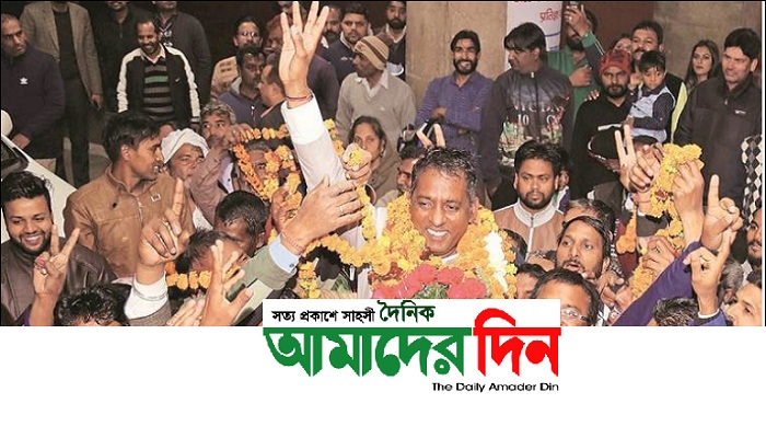 ভারতের প্রধানমন্ত্রী নরেন্দ্র মোদি ছোটবেলায় রেলস্টেশানে চা বিক্রি করেছিলেন। এ ঘটনা এখন কারও অজানা নয়। তার দেশেই কাগজ কুড়ানো এক ছেলে বড় হয়ে হলেন এক শহরের মেয়র।   টাইমস অব ইন্ডিয়া জানায়, রবিবার পাঞ্জাব-হরিয়ানা রাজ্যের রাজধানী চন্ডীগড়ের মেয়র হিসেবে নির্বাচিত