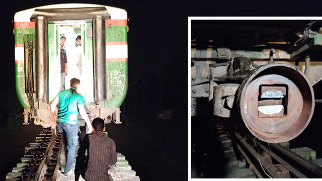 ব্রিজের ওপর ১৩ বগি রেখেই চলে যায় ইঞ্জিনন