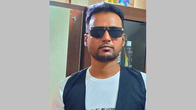 গৌরীপুর বাসস্ট্যান্ডে কুপিয়ে হত্যা করা হয় মামুন সম্রাটকে।। ছবি: সংগৃহীত
