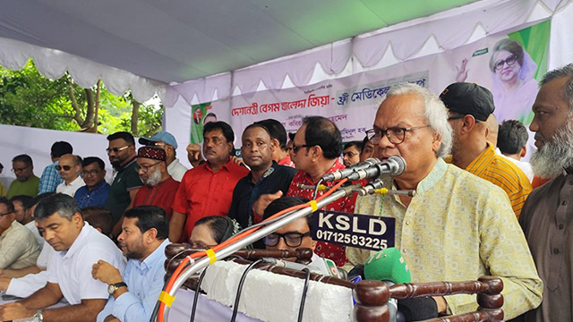 বক্তব্য রাখছেন রুহুল কবির রিজভী