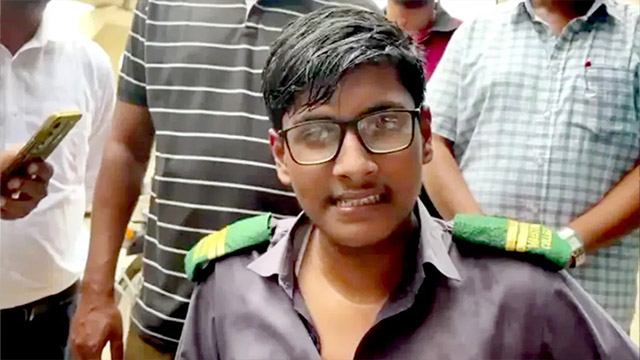 উত্তরার মাইলস্টোন স্কুল অ্যান্ড কলেজের দশম শ্রেণির শিক্ষার্থী ফারহান হাসান।