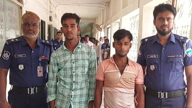 গ্রেপ্তার দুই যুবক