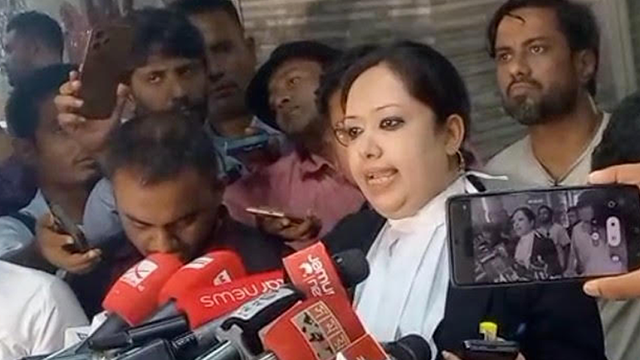 হাতাহাতির ঘটনায় রুমিন ফারহানার ‘ক্ষোভ’